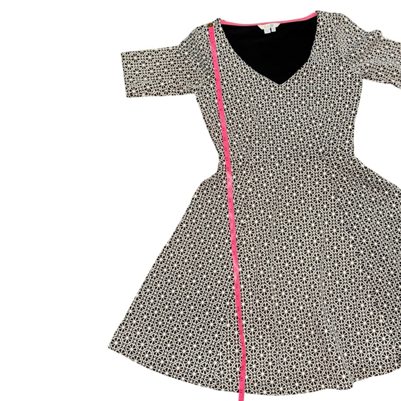 Boden Jacquarf Dress Size 6 Petite Black and White Patterned V-Neck 3/4 sleevel - Picture 8 of 10